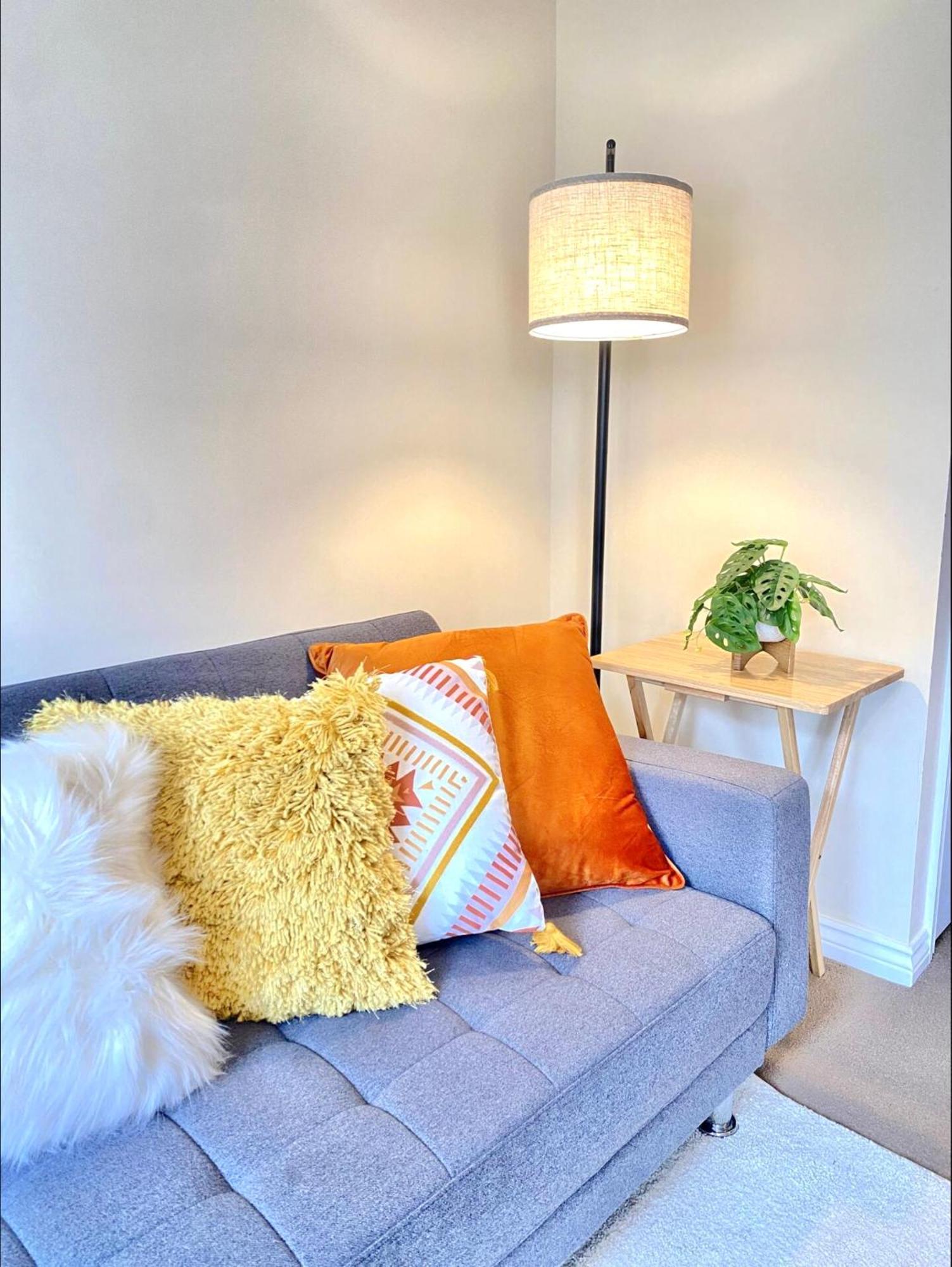 Free Private Parking! Oakley House And Garden! Fully Equipped 4 Comfy Beds Villa Corby Exteriör bild