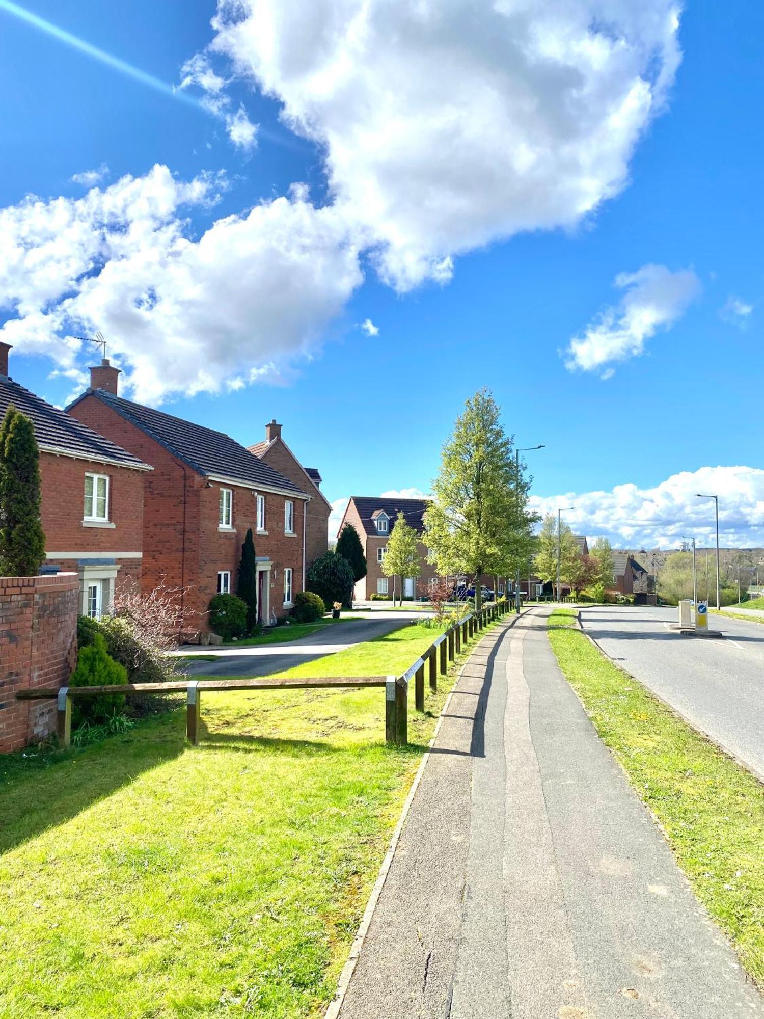 Free Private Parking! Oakley House And Garden! Fully Equipped 4 Comfy Beds Villa Corby Exteriör bild